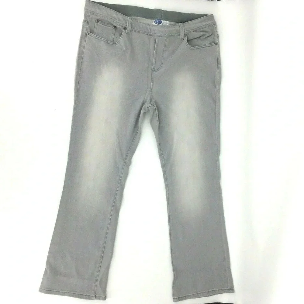 Diane Gilman Jeans Distresse… - Picture 3 of 8